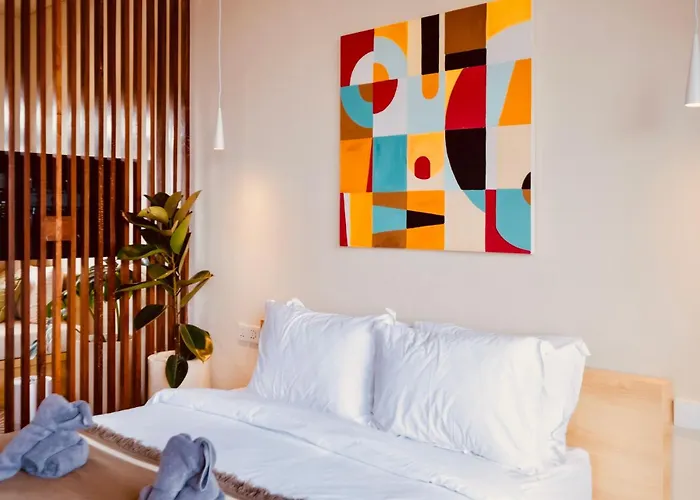 Thehub Pererenan Coworking, Pool And Rooftop Aparthotel 4*