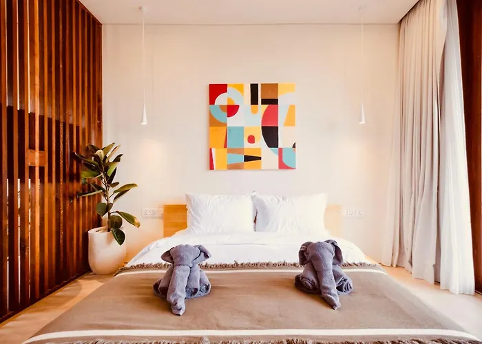 Thehub Pererenan Coworking, Pool And Rooftop