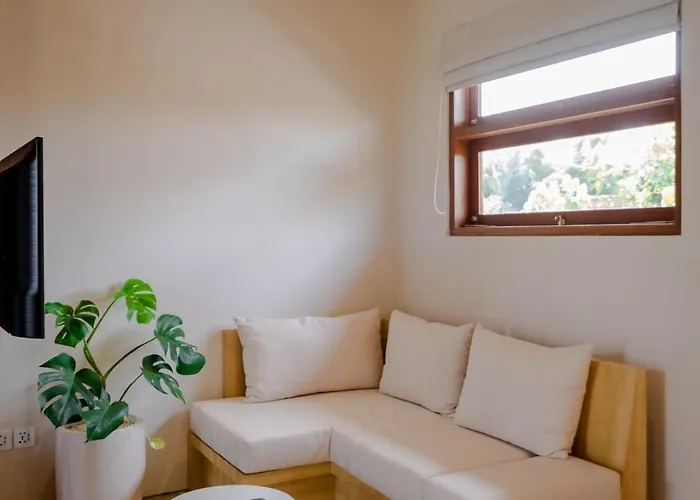 Thehub Pererenan Coworking, Pool And Rooftop 4* Canggu