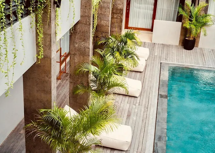 Thehub Pererenan Coworking, Pool And Rooftop