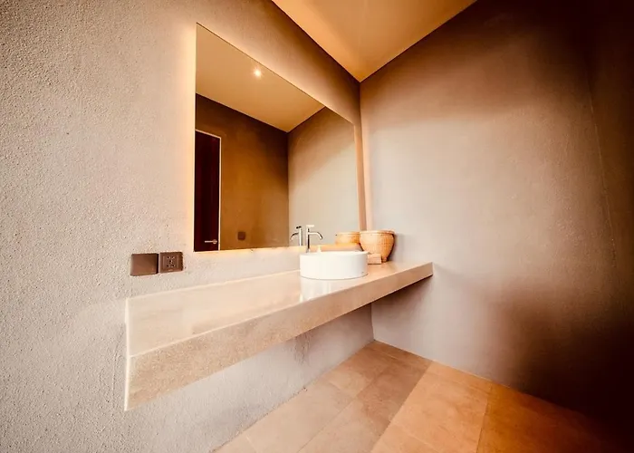Thehub Pererenan Coworking, Pool And Rooftop Aparthotel