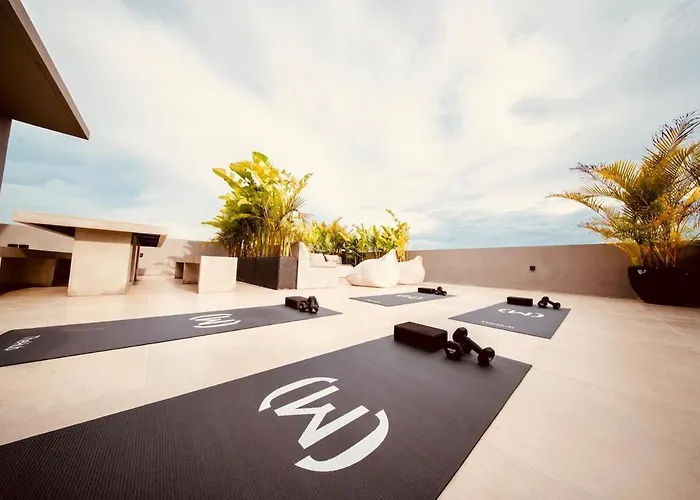 Thehub Pererenan Coworking, Pool And Rooftop 4* Canggu